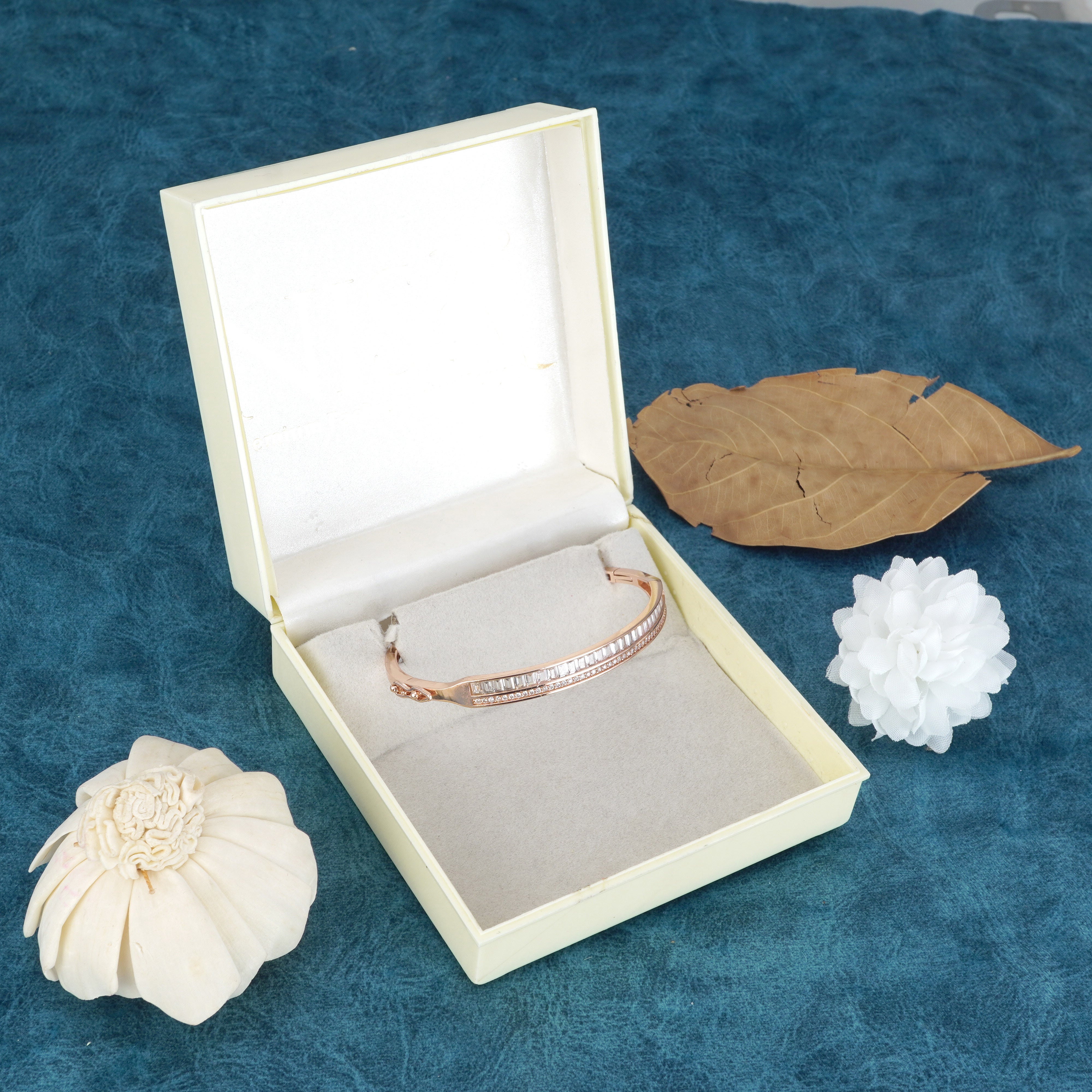 Nooré White Radiance Bracelet