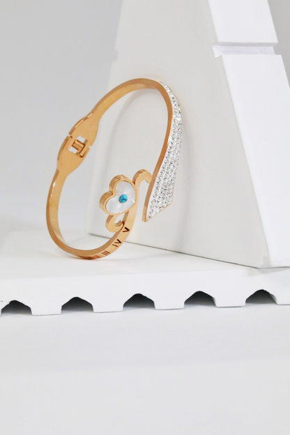 Nisa Premium Rose-Gold Polish Heart Design With Daimond And Heart Shape Pearl Studded Bracelet For Women and Girls