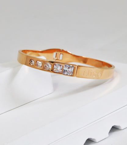 Nisa Premium Rose-Gold Polish Delicate Design With Diamond Studded Bracelet For Women and Girls