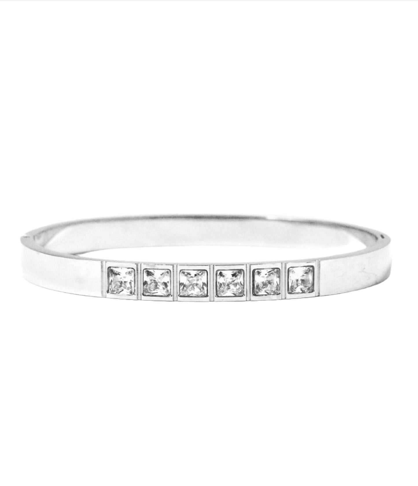 Nisa Premium Silver Polish Fabulous Solitare Design With Diamond Studded Bracelet For Women and Girls