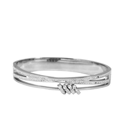 Nisa Premium Silver-Polish Four Loose Rings Design With Diamond Studded Bracelet For Women and Girls