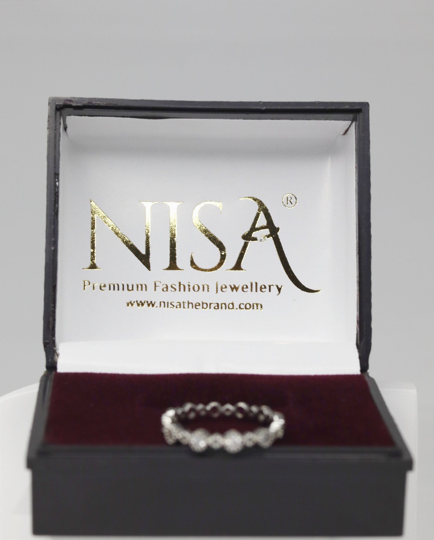 Nisa Premium Silver-Polish Fabulus-Luxurie Design With Diamond Studded Fingering For Women and Girls