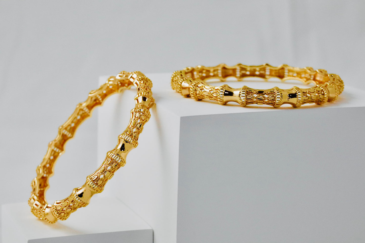 Nisa High Gold Polish Deep Curves Design Bangles For Women and Girls